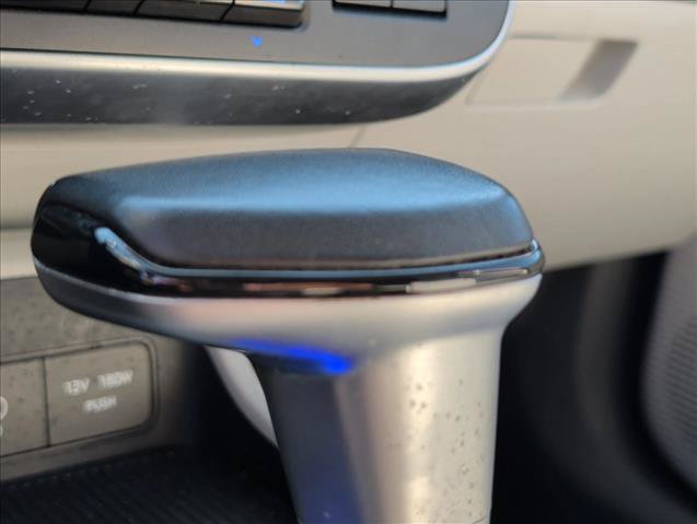 Used 2025 Hyundai Kona SEL FWD image 9