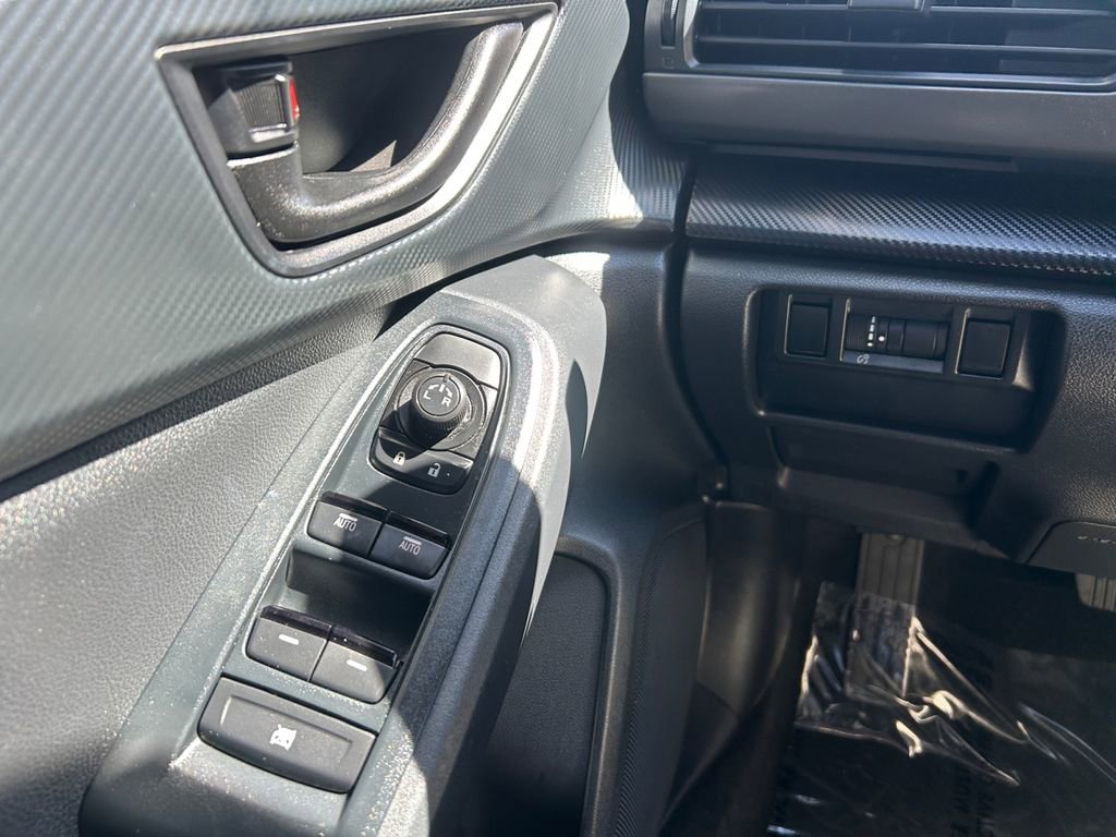 Used 2024 Subaru Crosstrek 2.0i Premium image 18