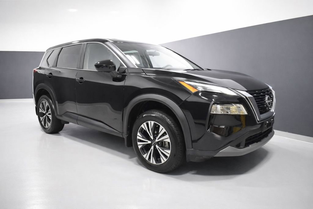 Certified 2023 Nissan Rogue SV image 7