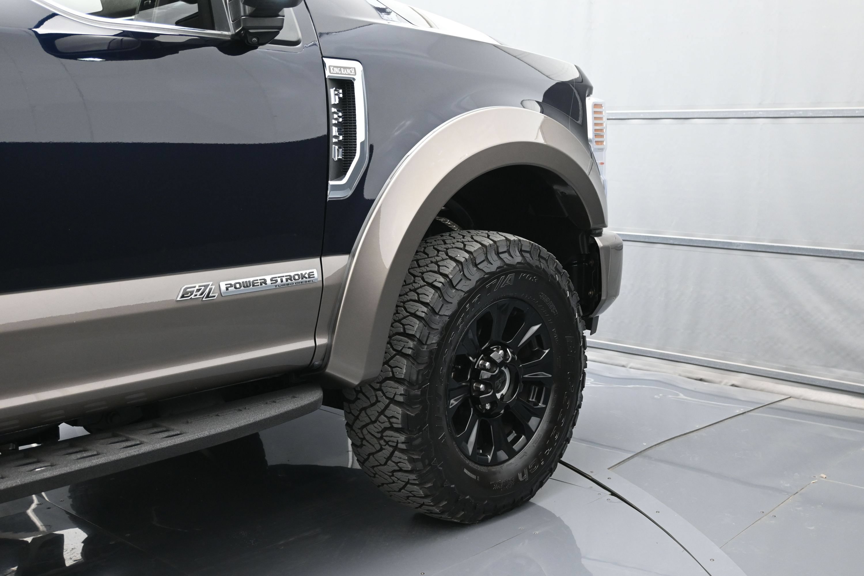 Used 2022 Ford F350 King Ranch w/ Tremor Off-Road Package AWD/4WD image 49