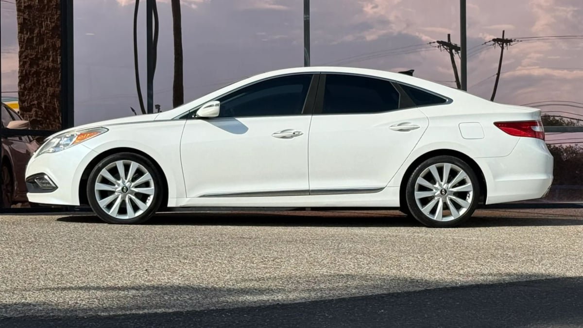 Used 2016 Hyundai Azera Limited FWD image 5