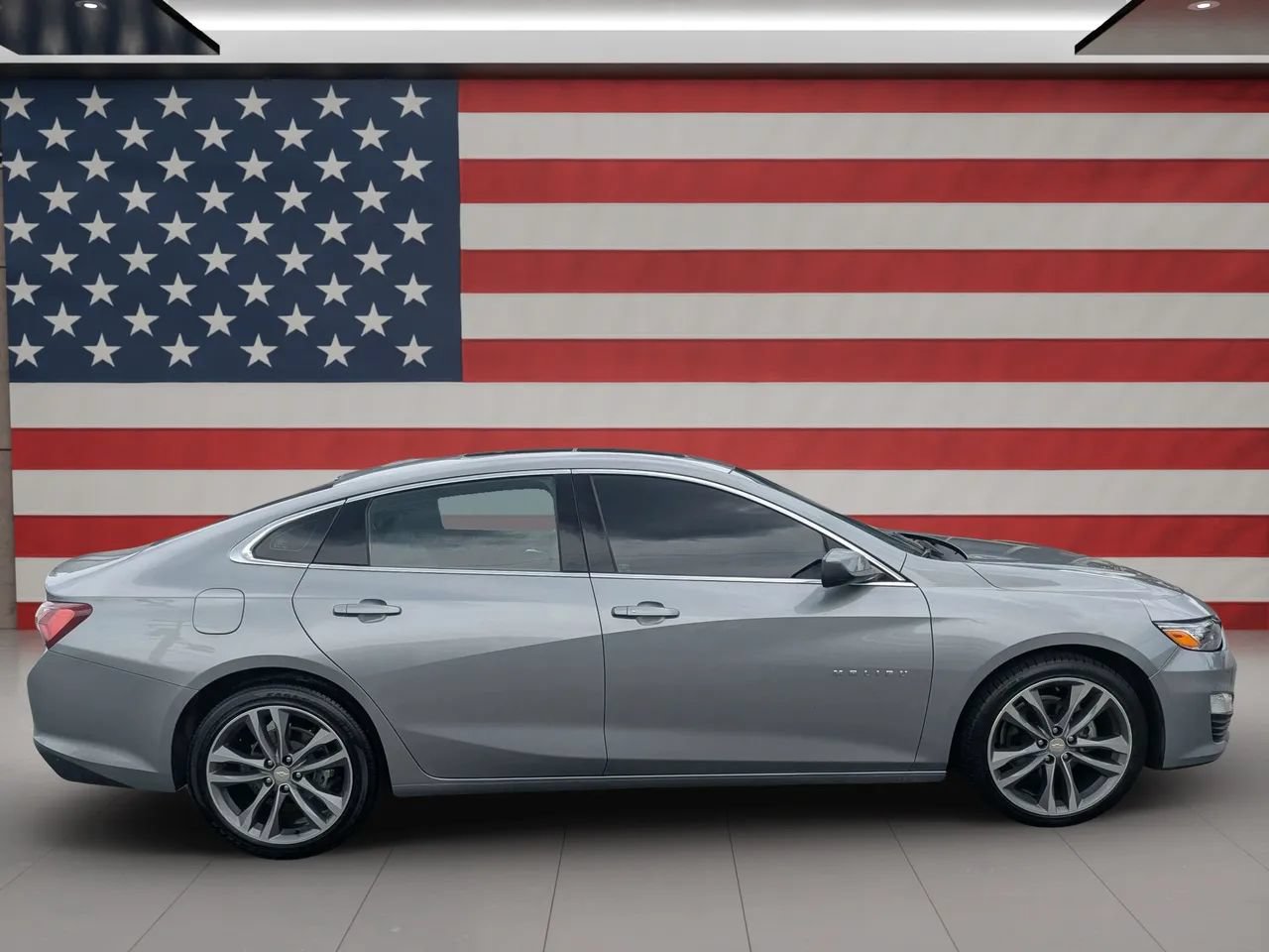 Used 2023 Chevrolet Malibu LT w/ Driver Confidence Package FWD image 6