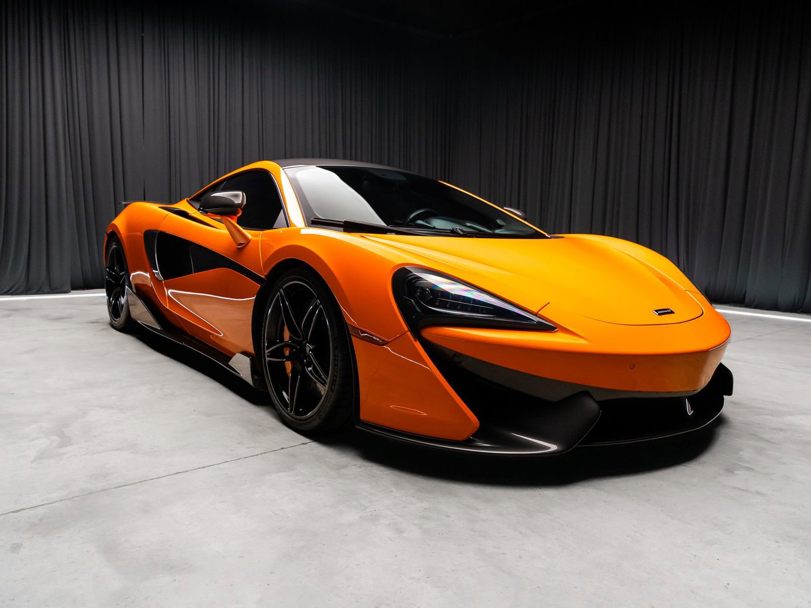 Used 2016 McLaren 570S Coupe RWD image 18