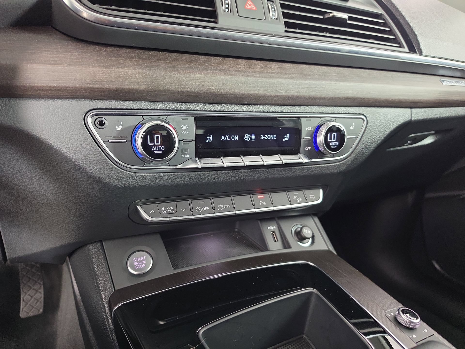 Certified 2023 Audi Q5 2.0T Premium w/ Convenience Package AWD/4WD image 29