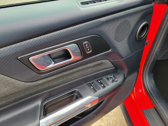 Used 2024 Ford Mustang Convertible image 14