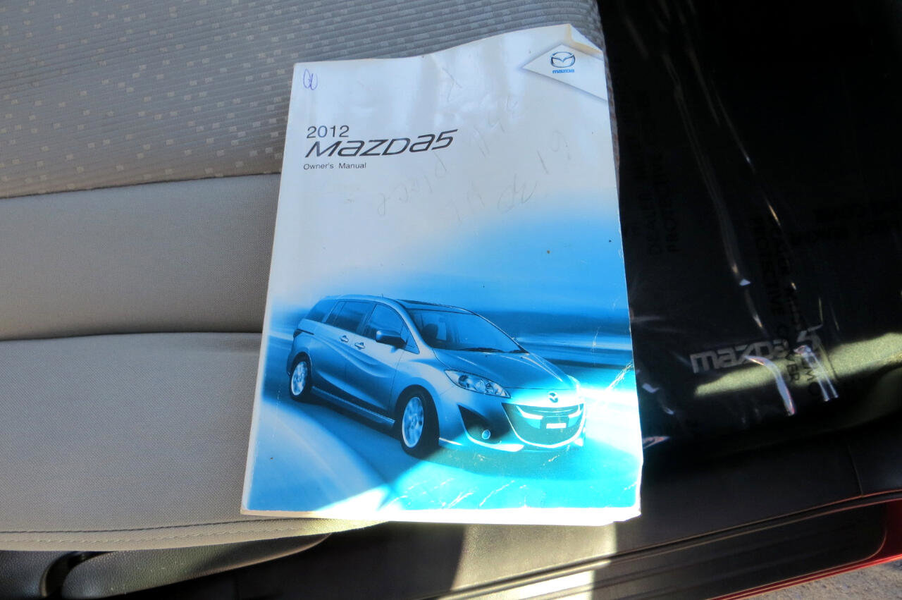 Used 2012 MAZDA MAZDA5 Sport image 23