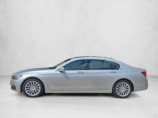 Used 2019 BMW 740i w/ Cold Weather Package RWD image 9