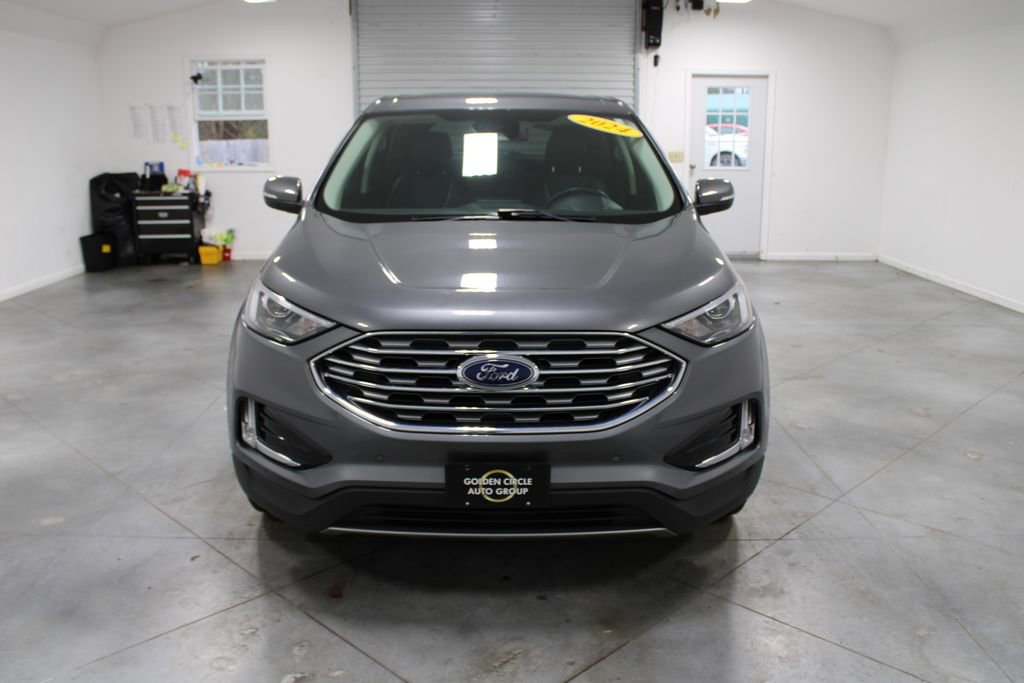 Used 2024 Ford Edge Titanium image 3