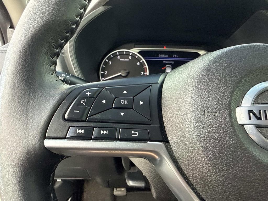 Certified 2021 Nissan Sentra SV FWD image 32
