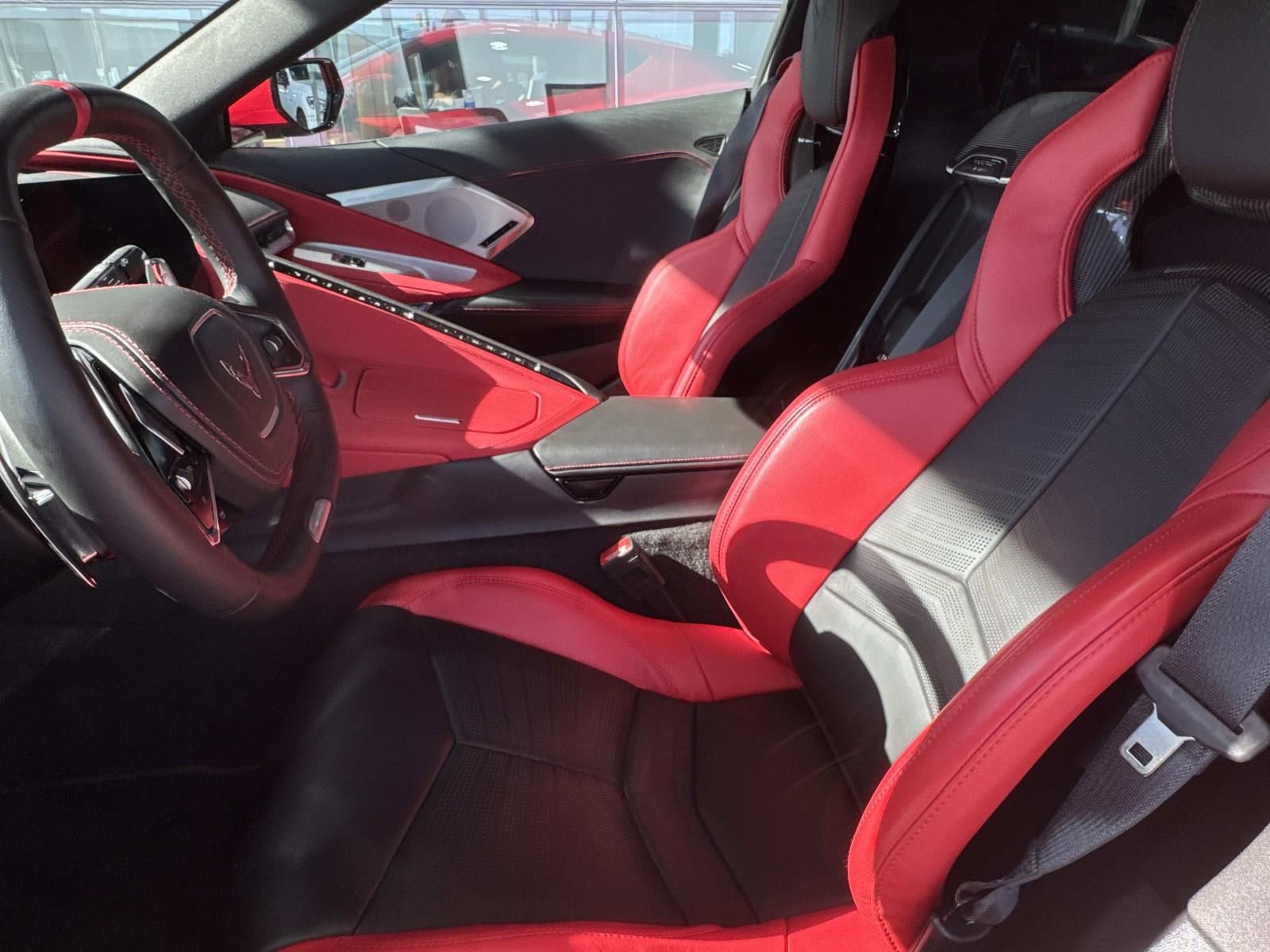 Used 2025 Chevrolet Corvette Z06 RWD image 7