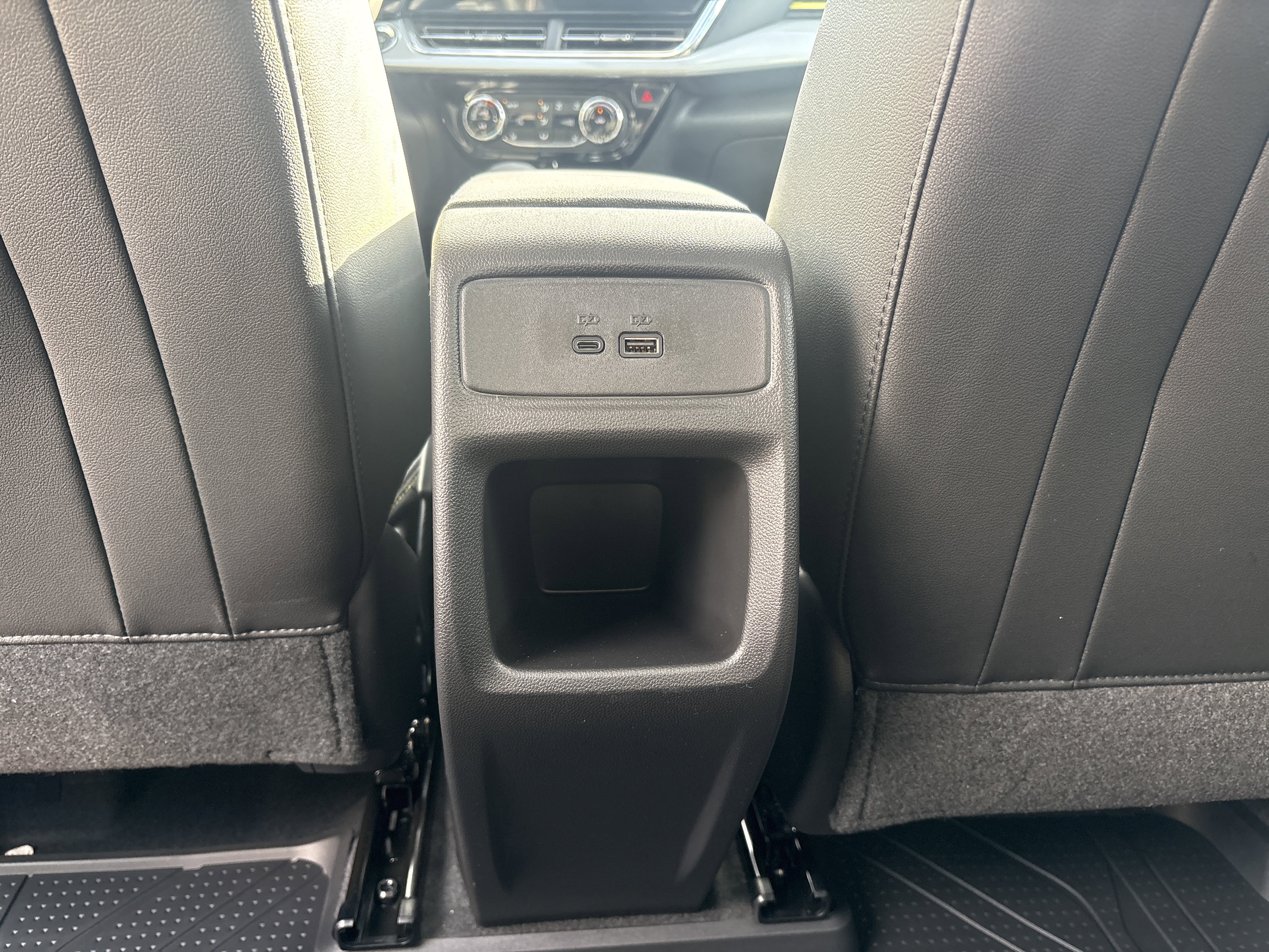 New 2026 Chevrolet Trax LT w/ Driver Confidence Package FWD image 25