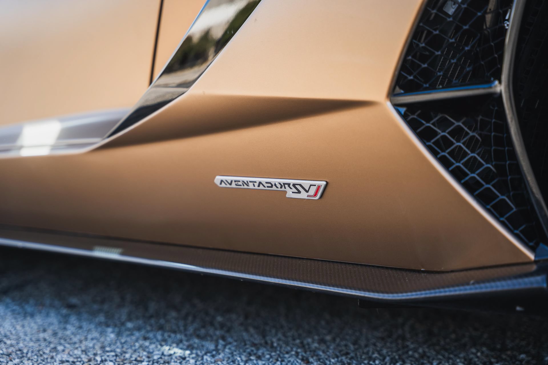 Used 2021 Lamborghini Aventador SVJ AWD/4WD image 24