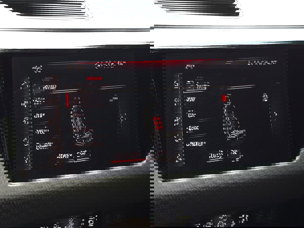 Used 2024 Audi e-tron GT Premium Plus w/ Performance Package image 41