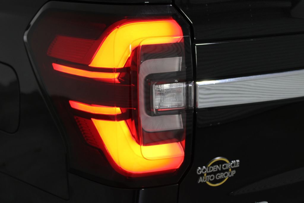 Used 2024 Ford Expedition Limited image 66