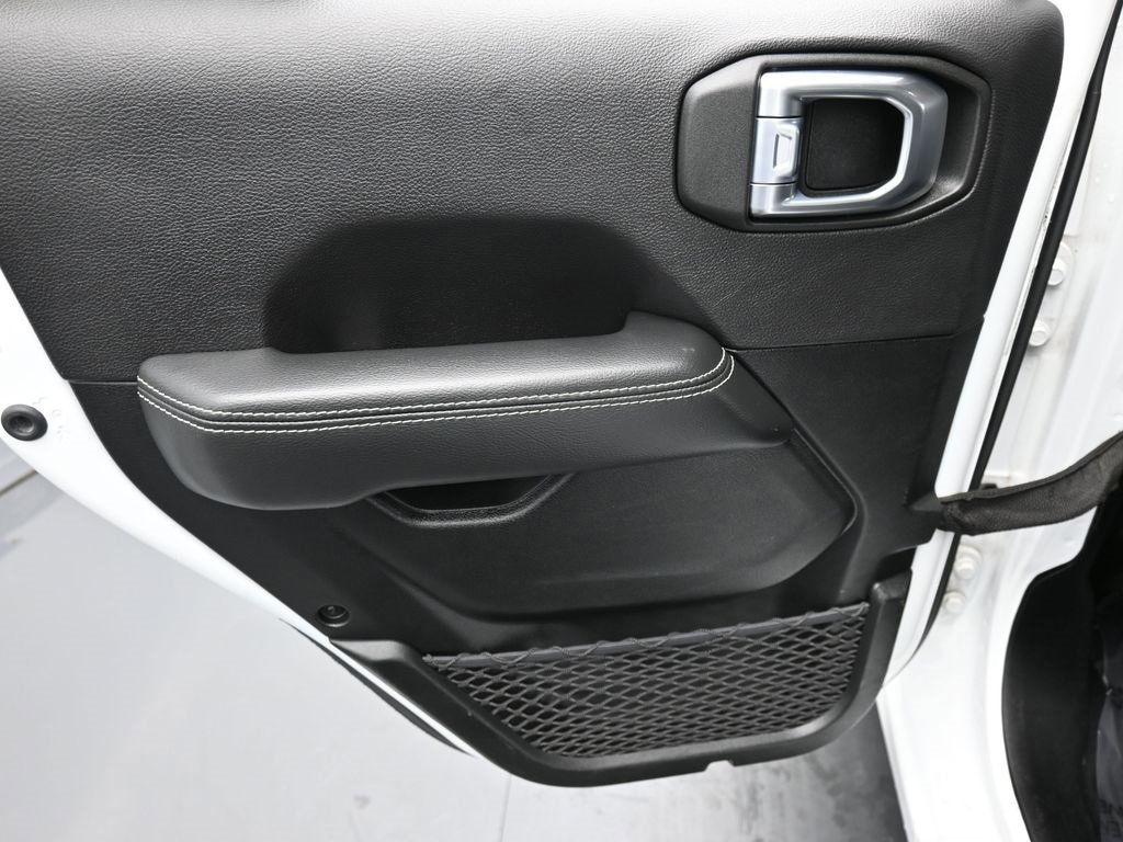 Certified 2023 Jeep Gladiator Overland image 12