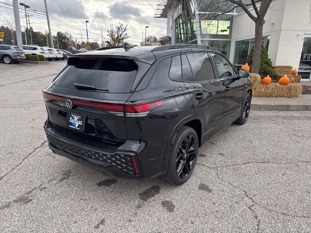 New 2026 Volkswagen Tiguan SE R-Line image 19