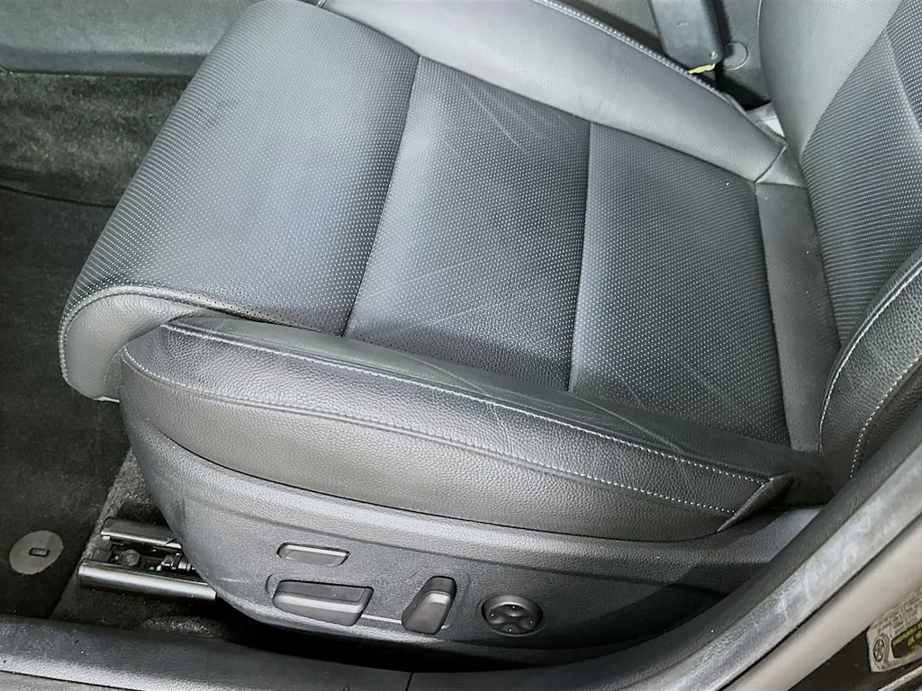 Used 2018 Kia Cadenza Technology FWD image 9