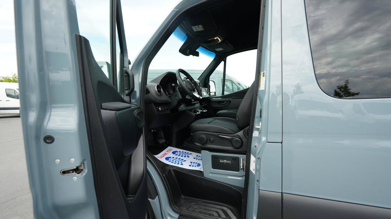 New 2026 Mercedes-Benz Sprinter 2500 image 17