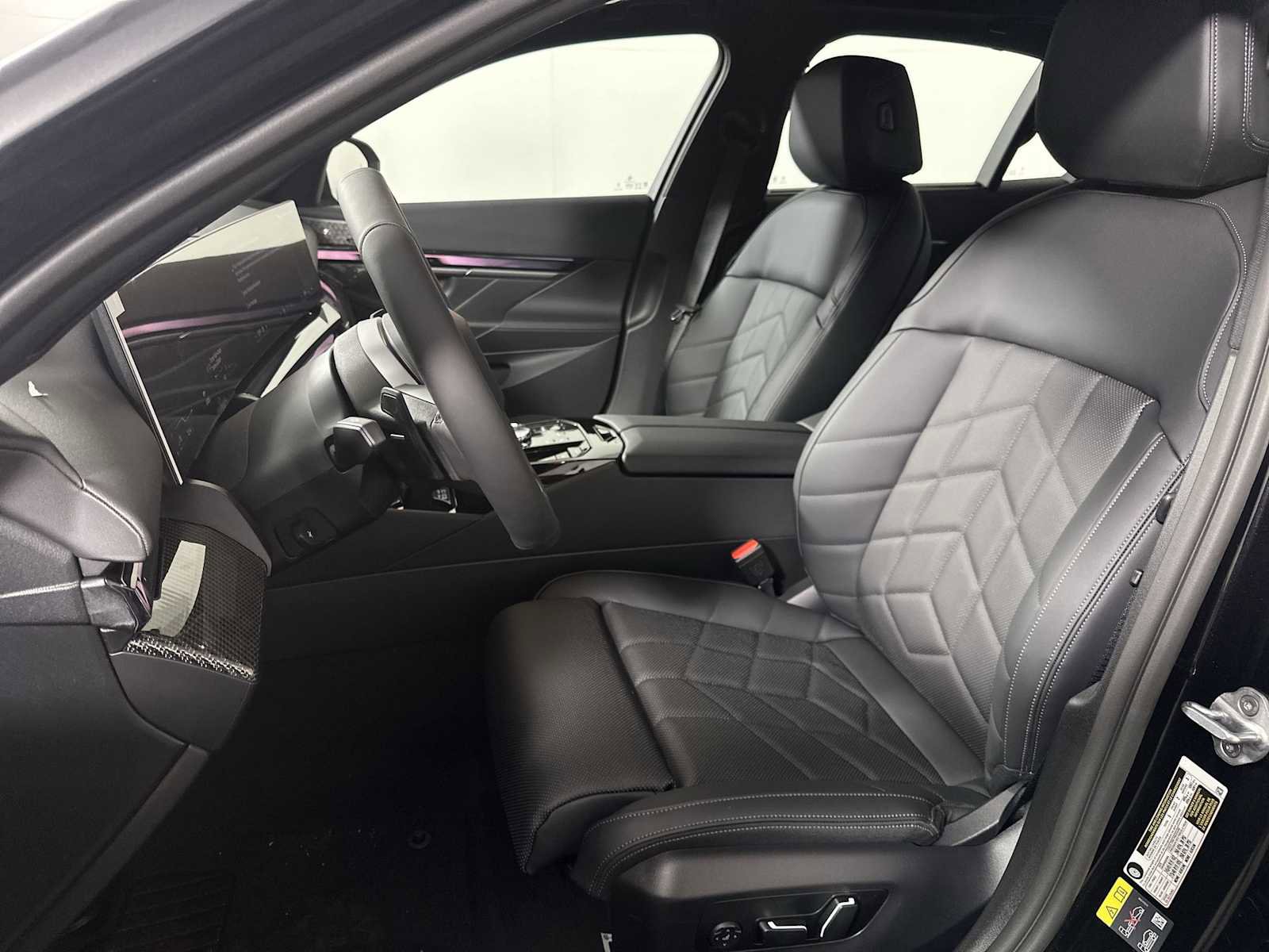 New 2026 BMW 550e xDrive w/ Executive Package image 11