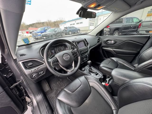 Used 2020 Jeep Cherokee Latitude Plus w/ Cold Weather Group image 88