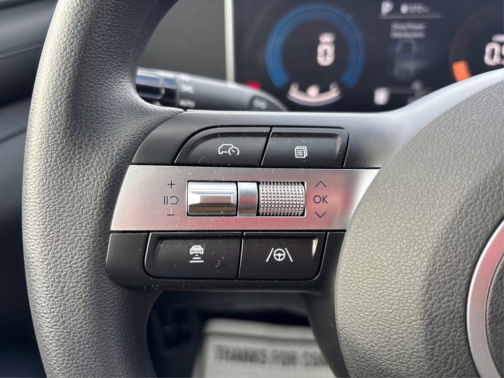 Certified 2025 Hyundai Tucson SE image 34