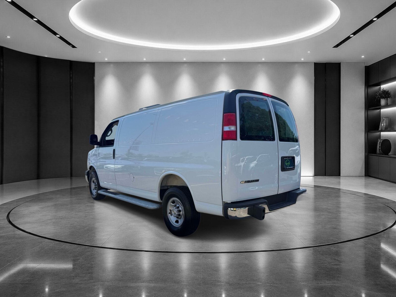 Certified 2025 Chevrolet Express 2500 w/ Driver Convenience Package RWD image 4