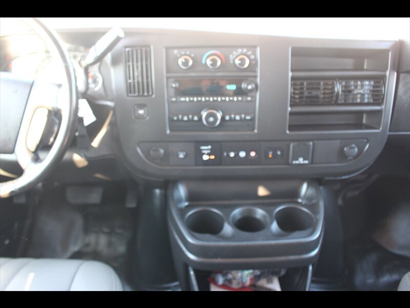 Used 2020 Chevrolet Express 3500 LS RWD image 21