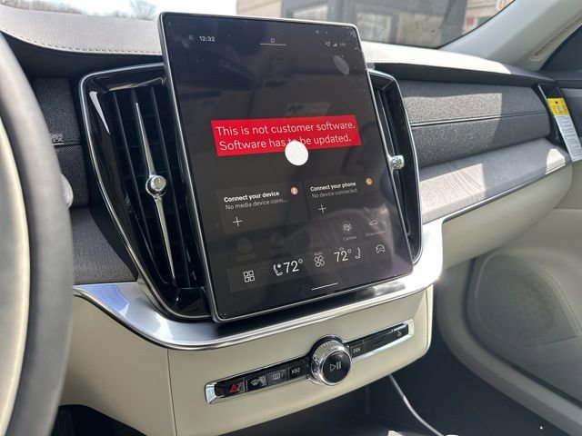 New 2026 Volvo XC90 B6 Ultra w/ Protection Package image 16