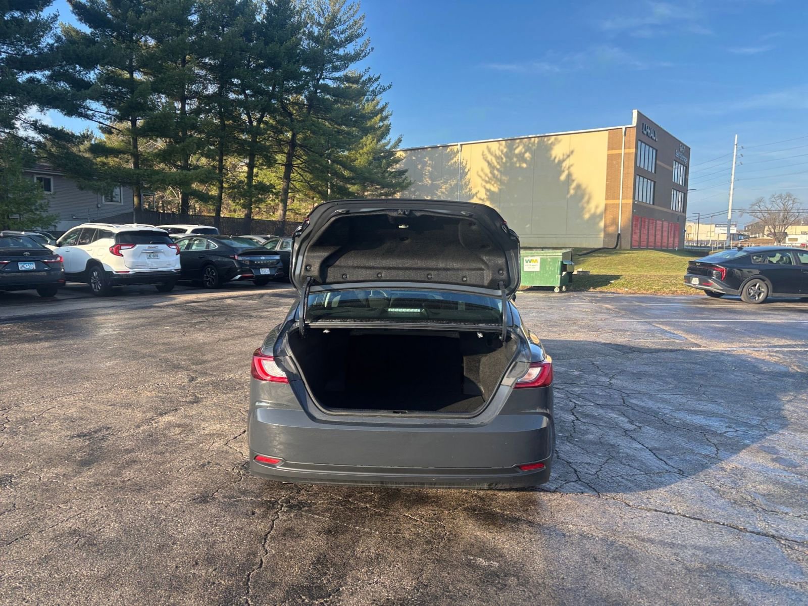 Used 2025 Toyota Camry LE image 29