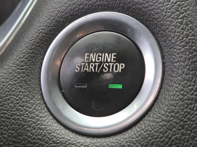 Used 2022 Chevrolet Traverse LT AWD/4WD image 24