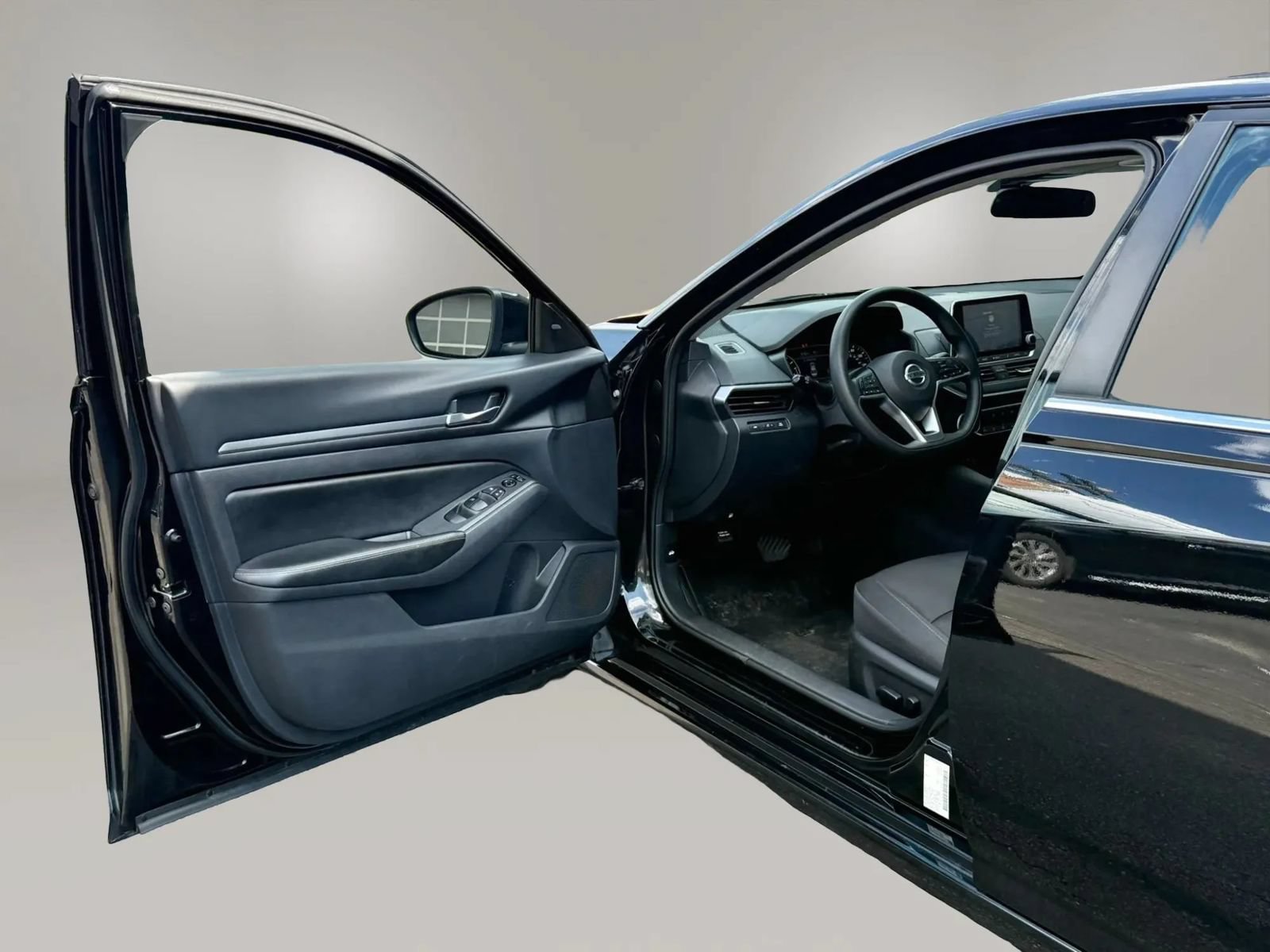 Used 2022 Nissan Altima 2.5 SV FWD image 9