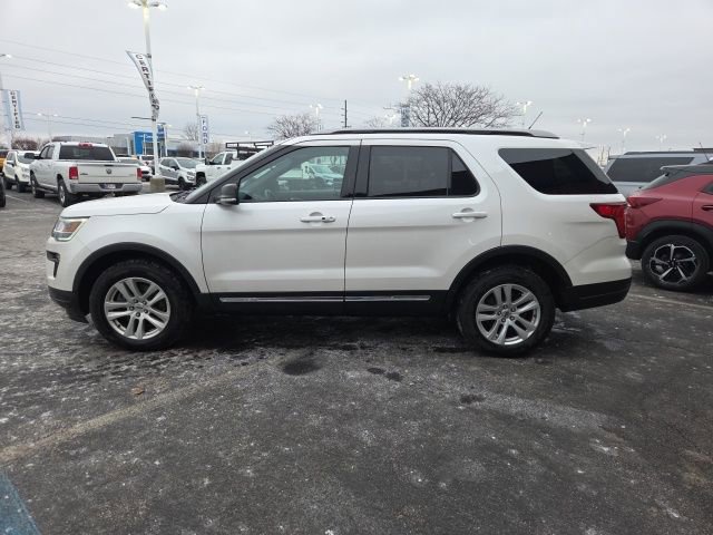 Certified 2019 Ford Explorer XLT w/ Equipment Group 202A image 11