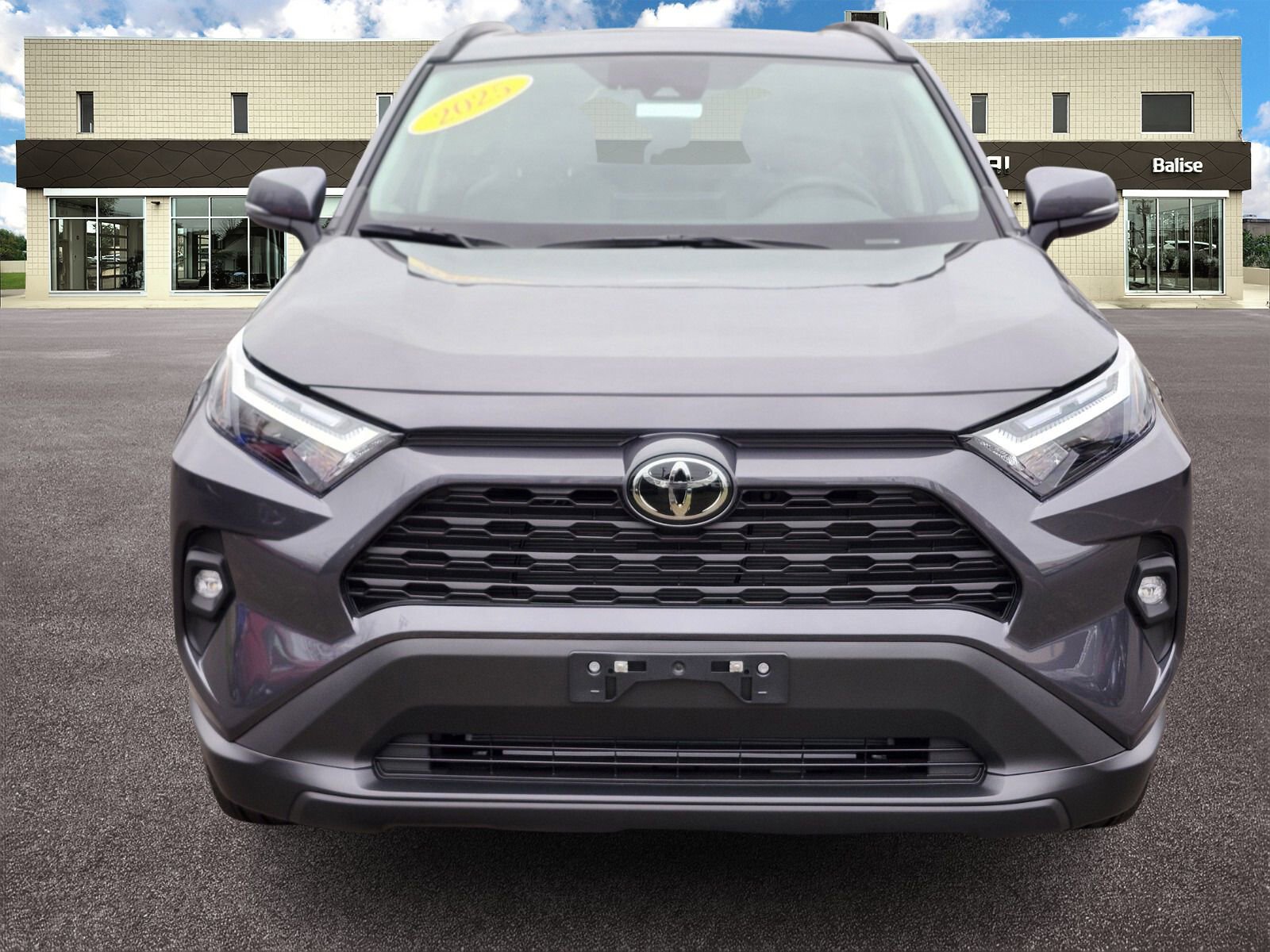 Used 2025 Toyota RAV4 XLE Premium image 8