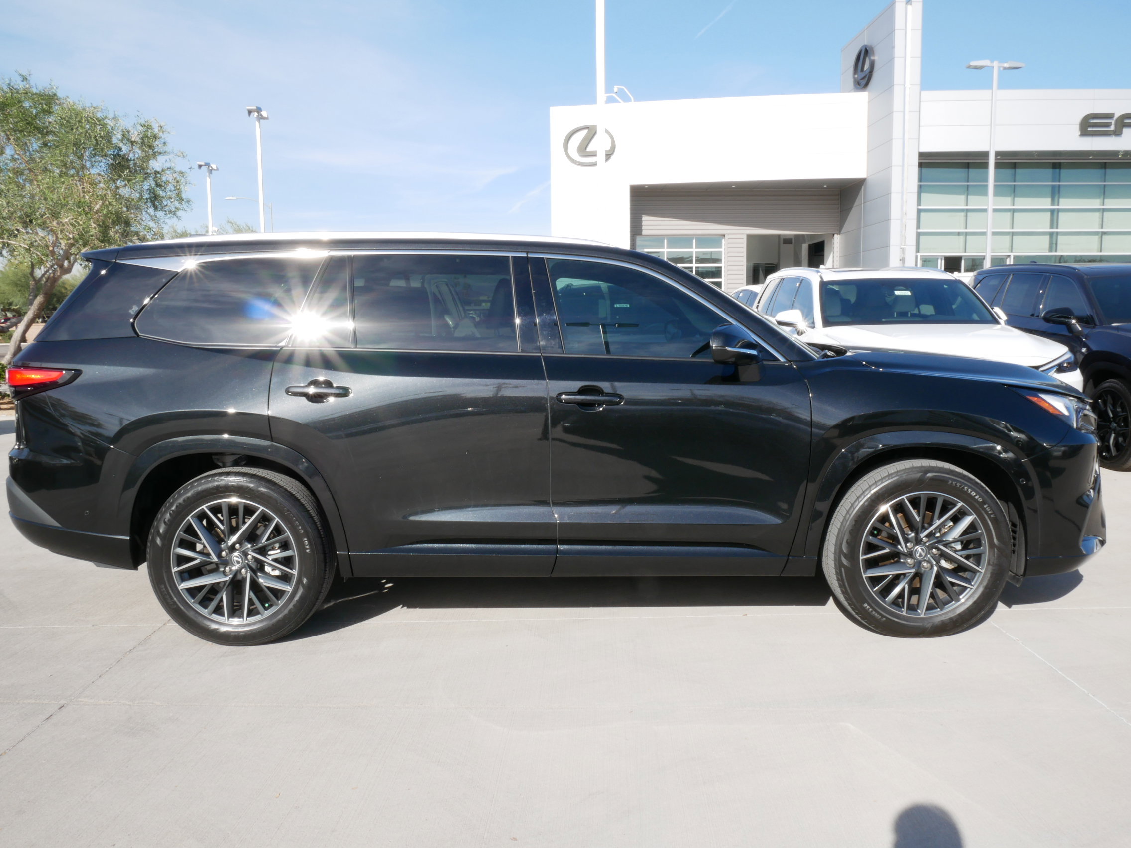 Used 2024 Lexus TX 350 AWD image 11