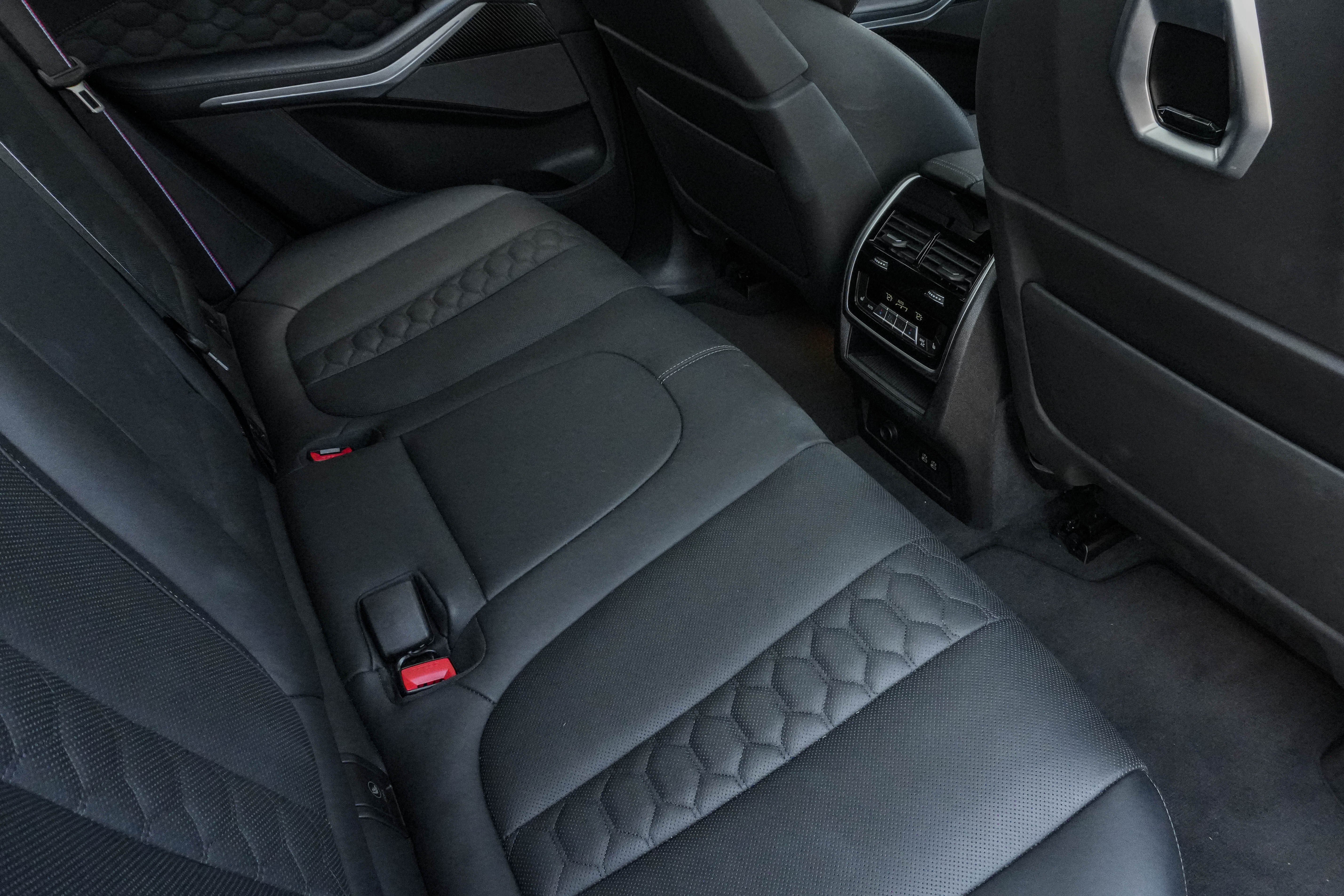 Used 2024 BMW X5 M Competition w/ Executive Package AWD/4WD image 33