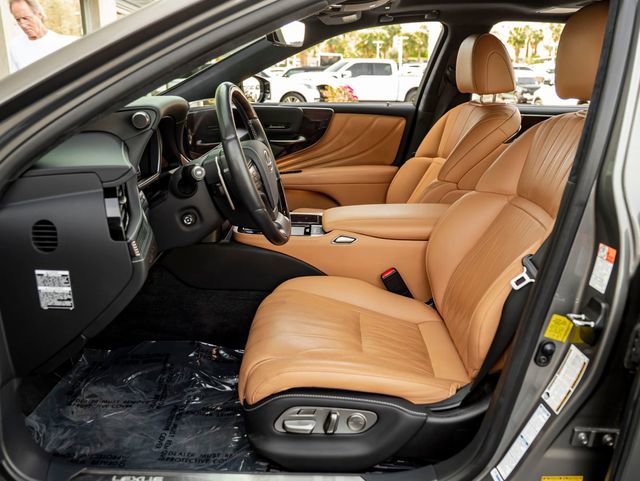 Used 2021 Lexus LS 500 AWD w/ Interior Upgrade Package image 14