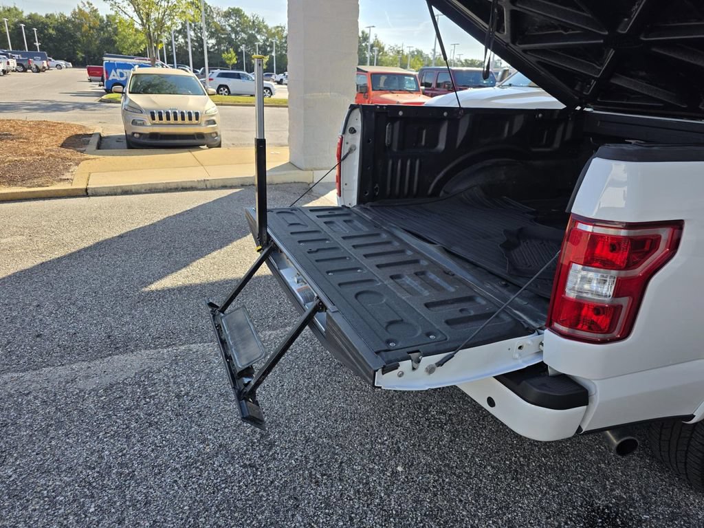 Used 2019 Ford F150 XLT w/ Equipment Group 302A Luxury AWD/4WD image 13