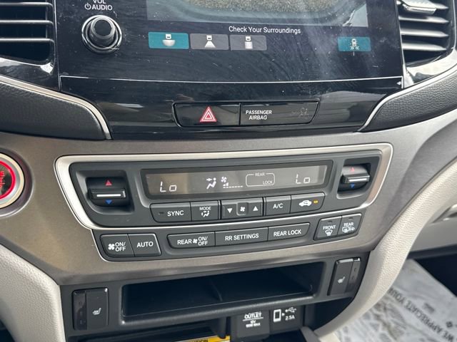 Used 2022 Honda Pilot Special Edition image 11