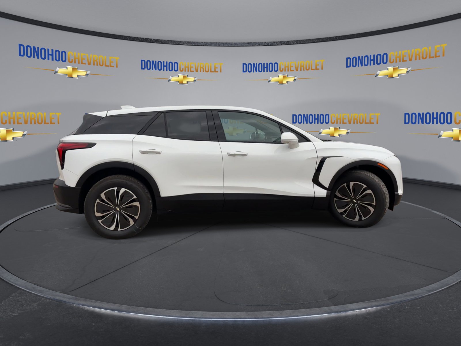 New 2026 Chevrolet Blazer EV LT image 9