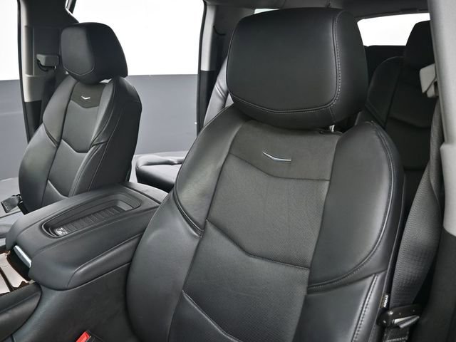 Used 2018 Cadillac Escalade ESV Premium Luxury image 14