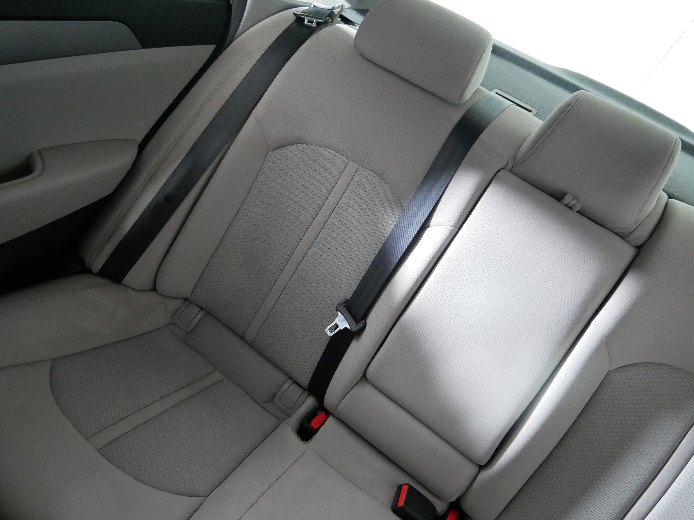 Used 2015 Hyundai Sonata SE image 12