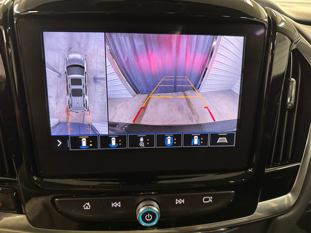 Certified 2021 Chevrolet Traverse LT w/ LT Premium Package image 16