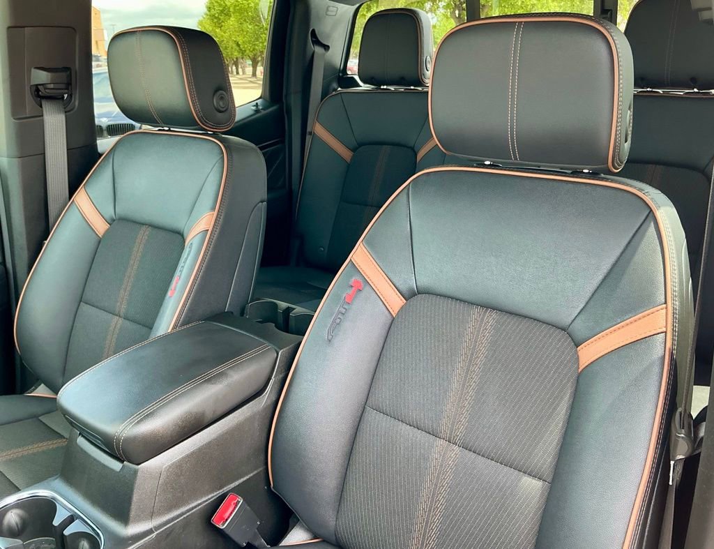 Used 2024 GMC Canyon AT4 w/ Technology Package AWD/4WD image 40