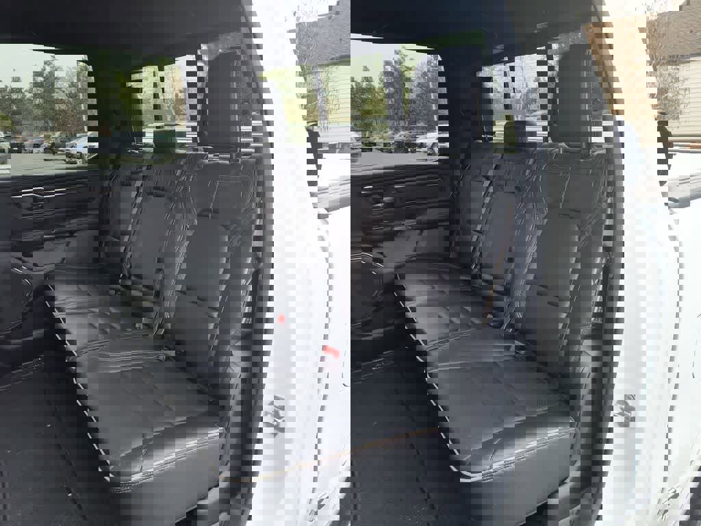 Used 2024 RAM 1500 Limited w/ Trailer Tow Group image 22