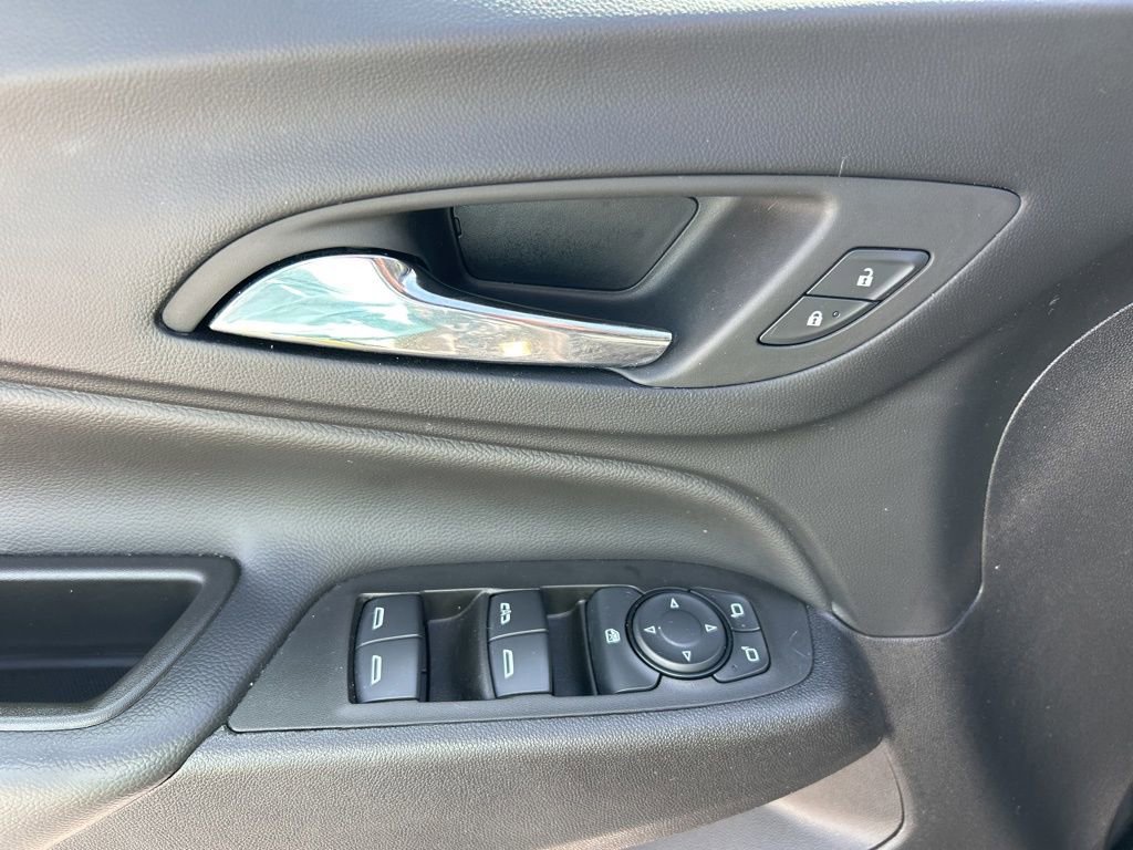 Used 2024 Chevrolet Equinox LT AWD/4WD image 19