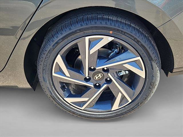 New 2026 Hyundai Elantra Limited image 10