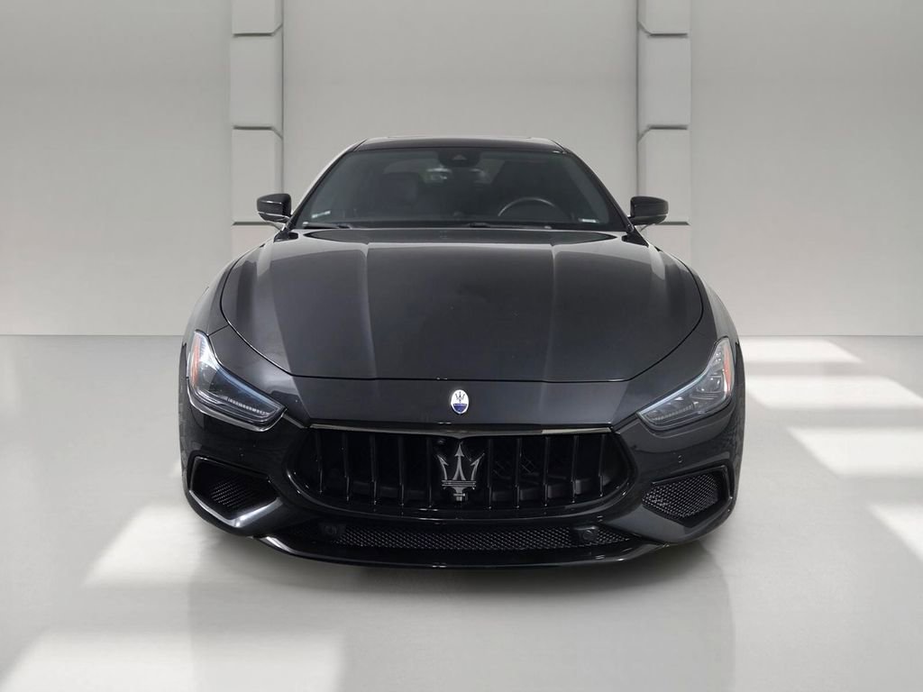 Used 2023 Maserati Ghibli Modena RWD image 3