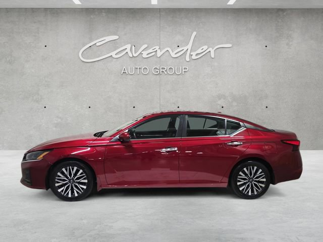 Used 2023 Nissan Altima 2.5 SV FWD image 13