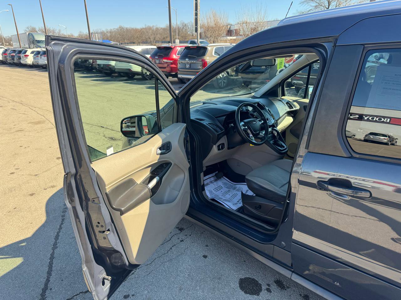 Used 2014 Ford Transit Connect Titanium image 15