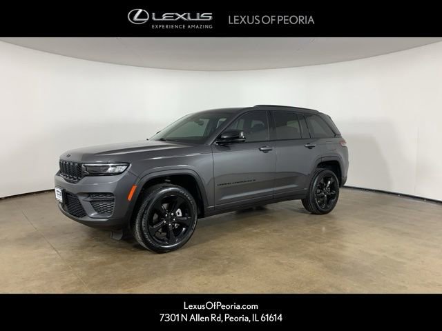 Used 2023 Jeep Grand Cherokee Altitude